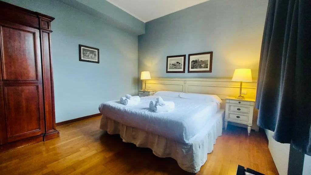Camera matrimoniale hotel merica 3