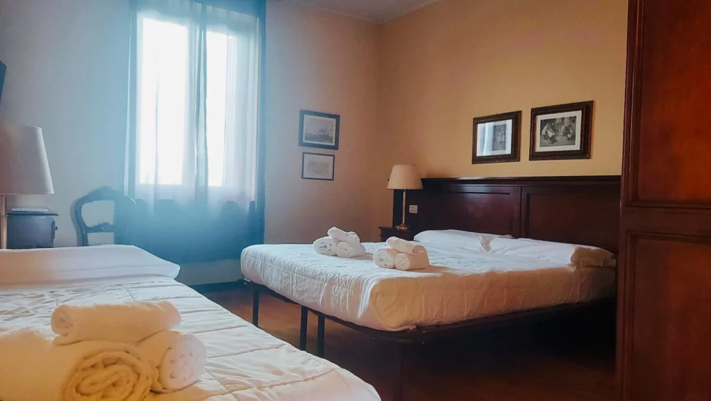 Camera tripla hotel merica 1